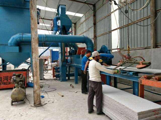 石材拋丸機(jī)圖一 石材拋丸機(jī)圖一